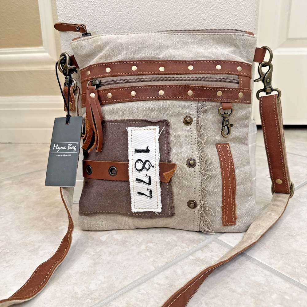 NWT Myra Upcycled Canvas Yesteryear Vintage Style Crossbody Purse Western - Picture 3 of 12